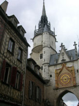 La tour de l'horloge d'Auxerre